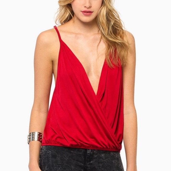 Red side swept cami - Picture 1 of 3