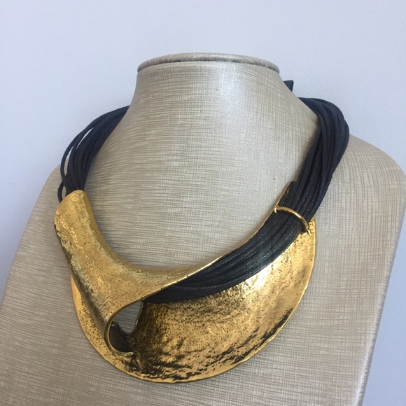 Hammered Metal Cord Statement Necklace - Picture 4 of 4