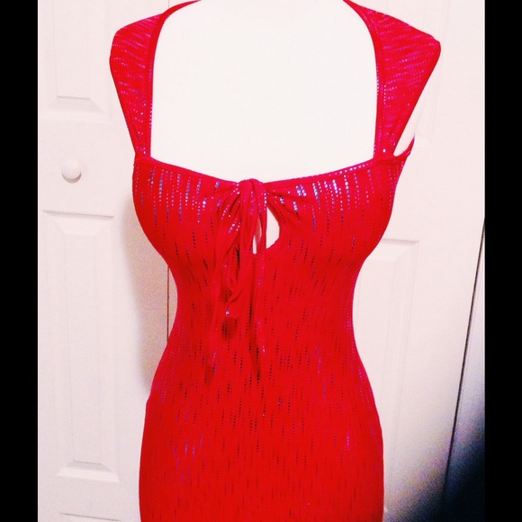 Gorgeous mermaid style red dress - Picture 2 of 4