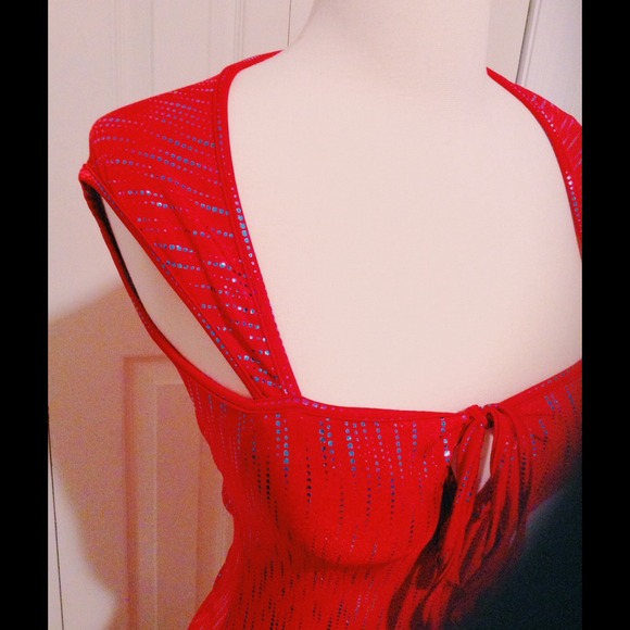 Gorgeous mermaid style red dress - Picture 3 of 4