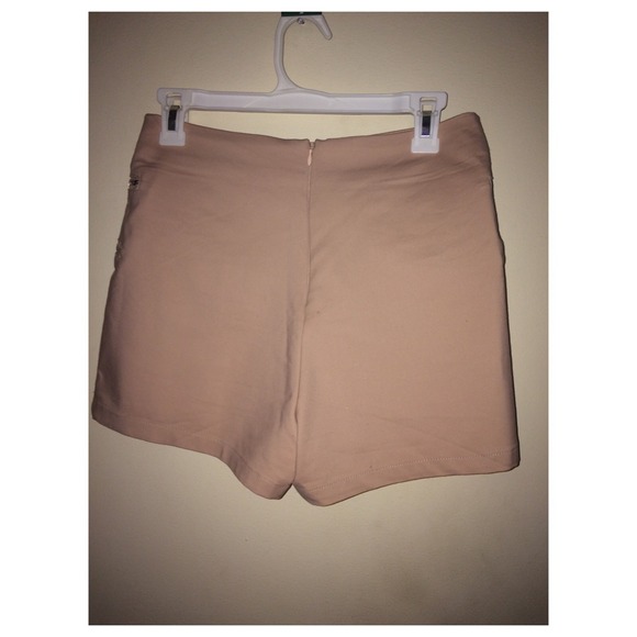 high waisted shorts - Picture 2 of 4