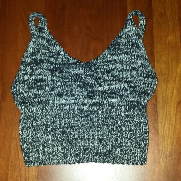 Urban Outfitters Crotchet Crop Top