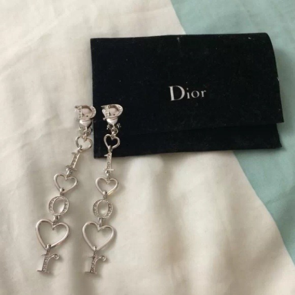 *sold*Authentic Christian Dior clip on earrings