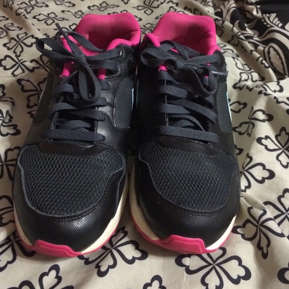 Airmax - Picture 2 of 4