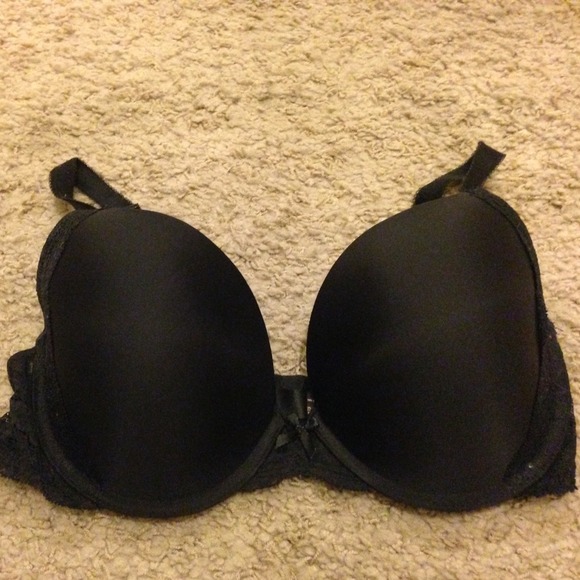 34DD VS Dream Angels Perfect Coverage black lace