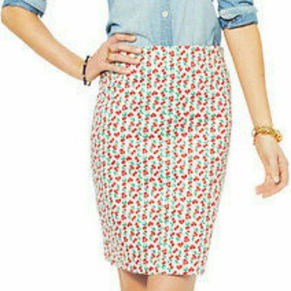 C. Wonder Cherry print pencil skirt size 2