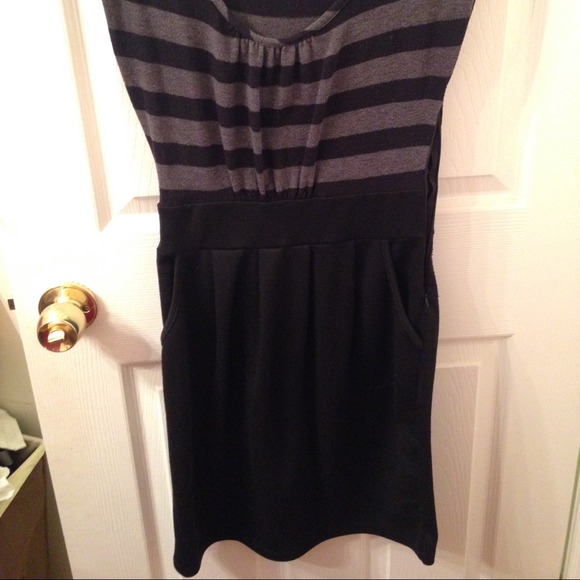 Charlotte Russe cotton grey and black dress - Picture 2 of 3