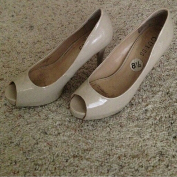 Guess Nude Pumps