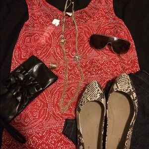 LongGold multi-chain drape flower/pearl necklace!