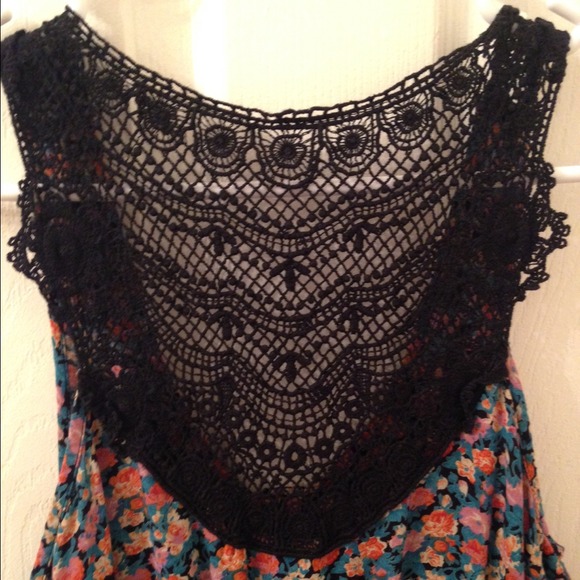 Floral and knit forever 21 romper! - Picture 4 of 4