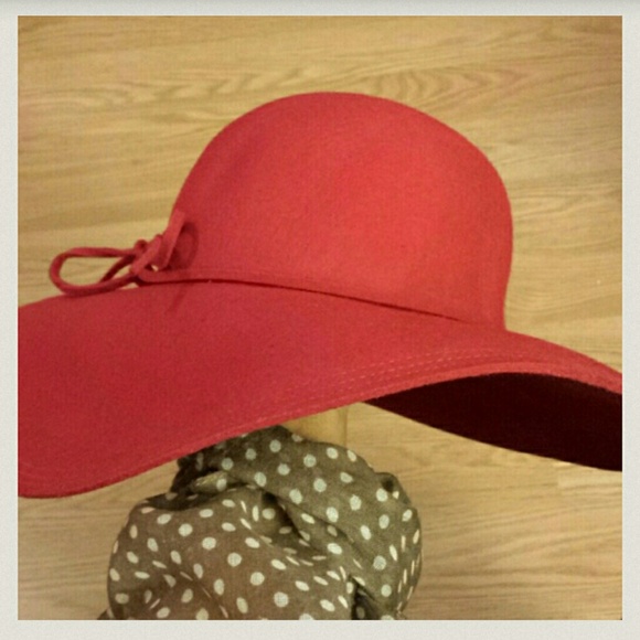 Red Wide Brim Floppy Sun Hat - 100% Wool Felt - Picture 3 of 4