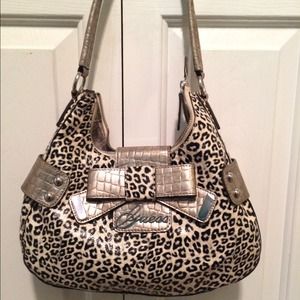 Guess purse