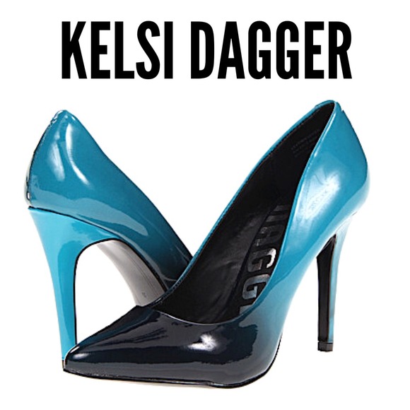 💙One hour sale!💙 Gorgeous blue ombré pumps!