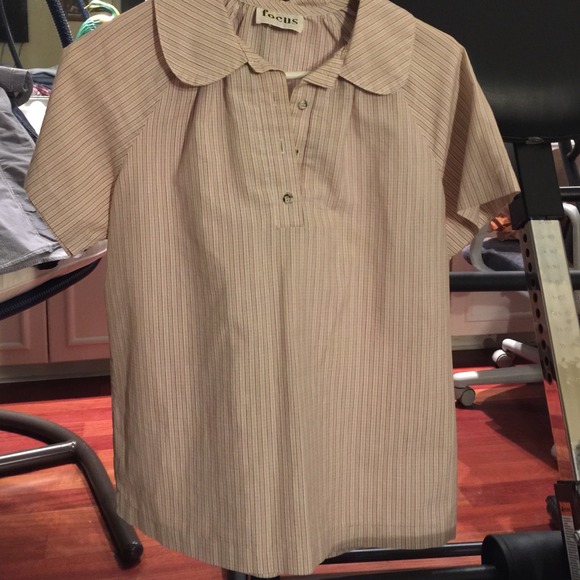 Light pink top w/ tiny navy, gold & maroon stripes