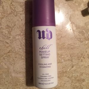 Urban Decay chill makeup setting spray