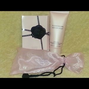 Viktor & Rolf Flowerbomb Lotion and sample perfume