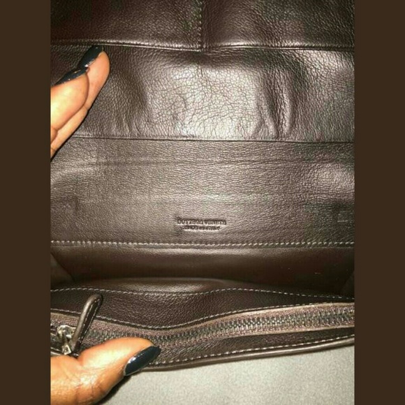 Bottega Veneta Intrecciato Long Bi-Fold Wallet - Picture 3 of 4