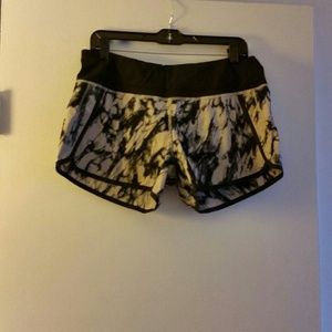 Lululemon run along shorts