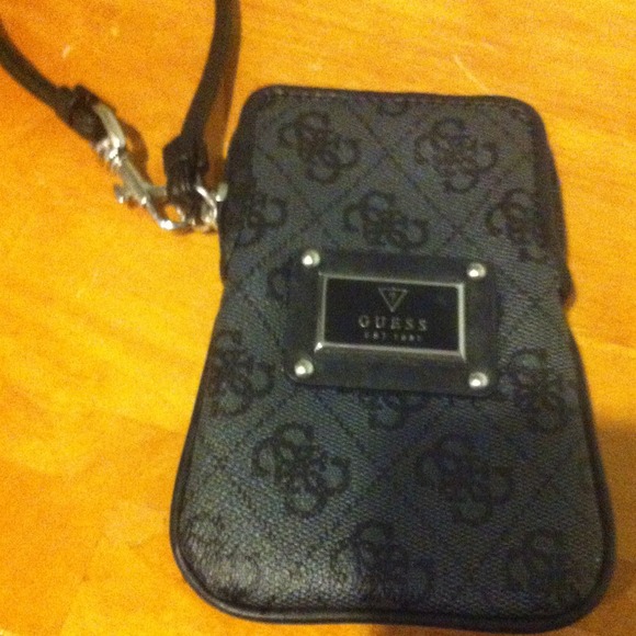 GUESS Cell phone/card holder
