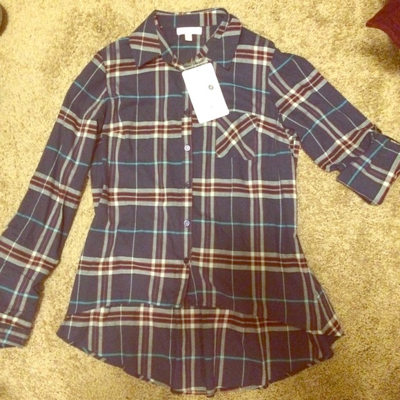 Plaid button up- long sleeve or 3 quarters.