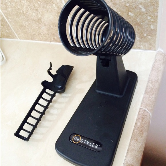 Straightener holder