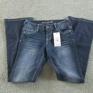 NWT! Maurices Sz 5/6 long Ellie Flare Jeans