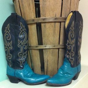 Justin Cowboy Boots