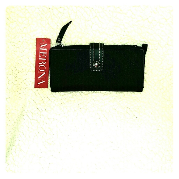 Merona Wallet