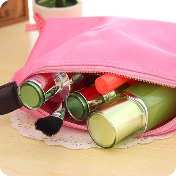 bundle : 3 of the Cute make up bag- - Picture 3 of 4