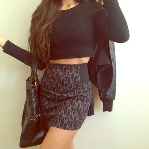 REDUCED Grey & black leopard print skirt