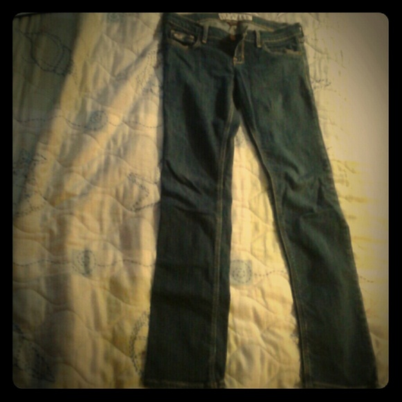 Hollister Jean's Social Stretch
