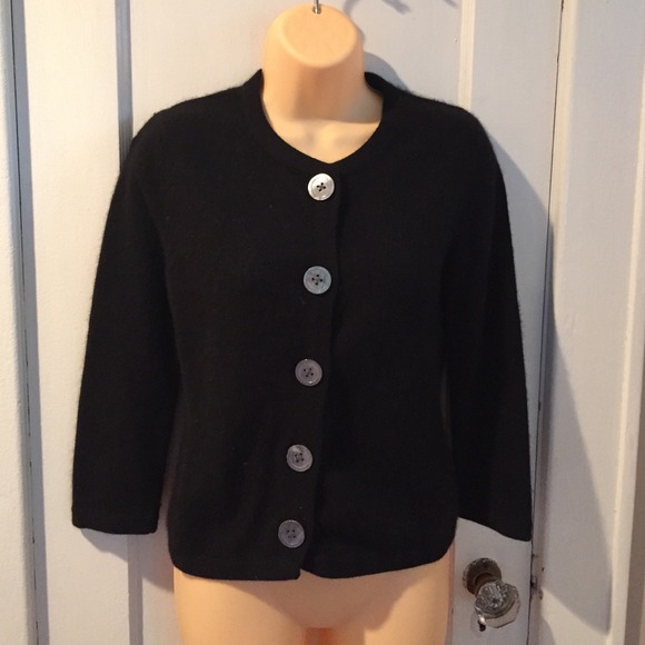 Banana Republic Sweaters - Banana Black Cropped Sweater