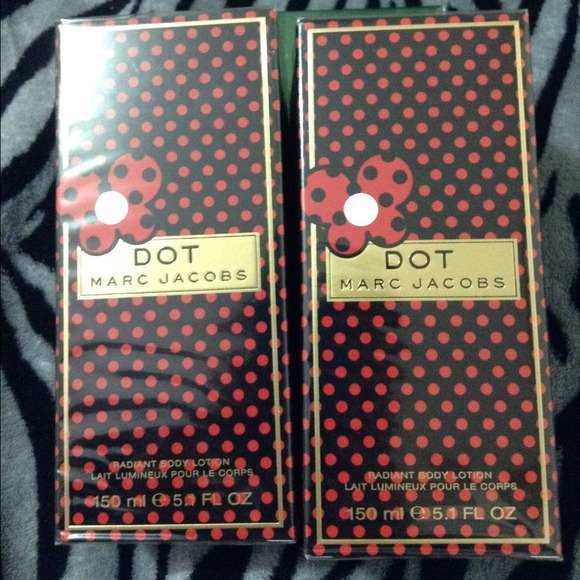 Dot by Marc Jacobs body lotion