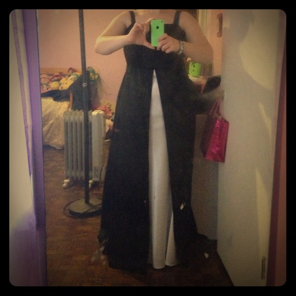 So 14 blk &white formal. Black overlay.custom made