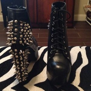 Authentic (like new) Jeffrey Campell spiked Litas