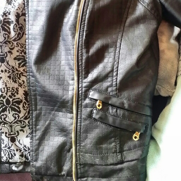 leather jacket - Picture 3 of 4