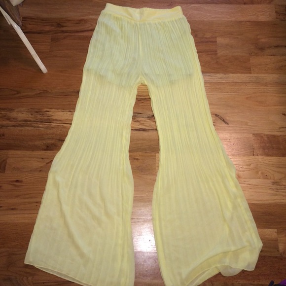 Yellow palazzo pants!