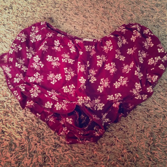 Brandy Melville floral vodi shorts