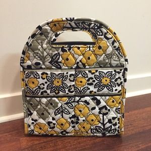 ❌Sold!❌ NWT Vera Bradley Go Wild Insulated Tote