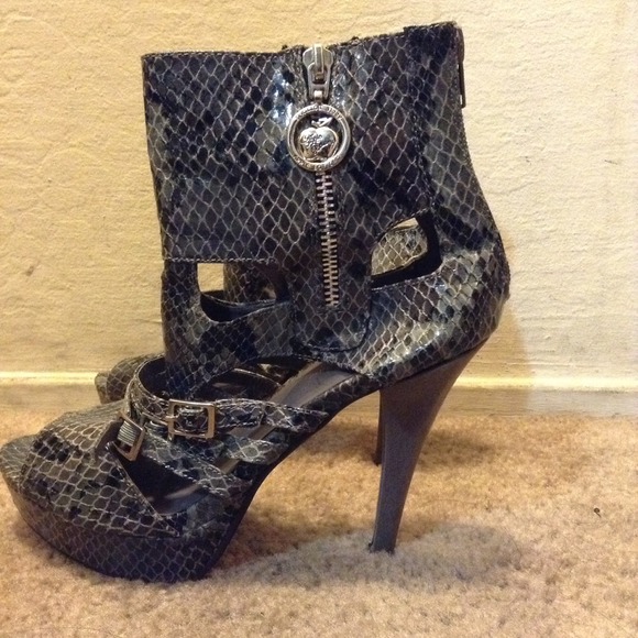 Apple Bottoms Shoes