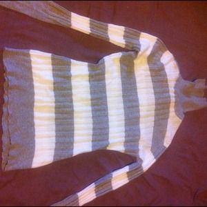 Wet seal youth xl turtle neck