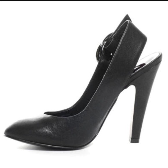 Jessica Simpson Shellbee Pumps