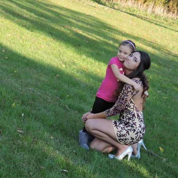 Rachel Allen Homecoming/Prom Dress - Picture 4 of 4