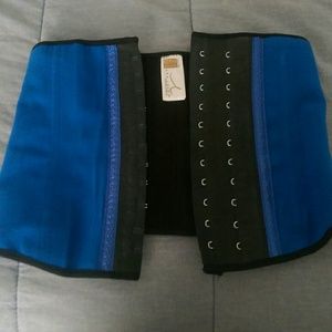 Waist Clincher