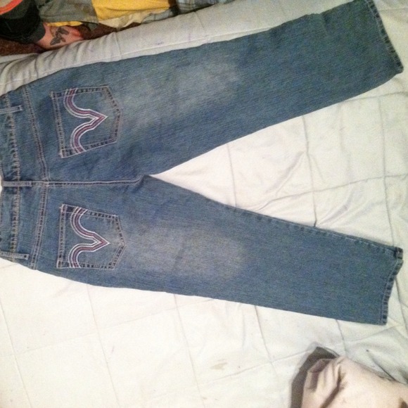 Laser Jeans - Picture 2 of 3