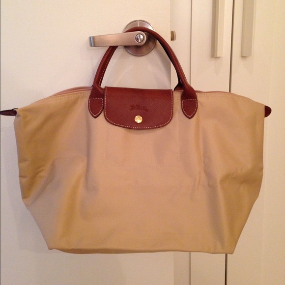Longchamp natural medium Le pliage short handle