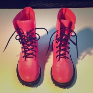 H & M pink lace up boots