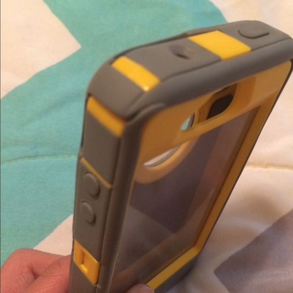 iPhone case - Picture 3 of 3