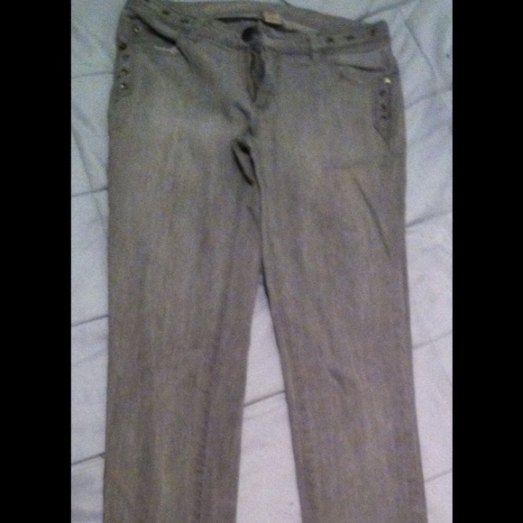 Gently Used Women's Jeans - Picture 2 of 3