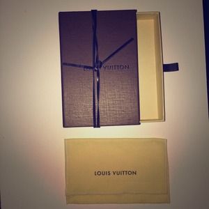 !!!REDUCED!!! Louis Vuitton Small Box for Charm
